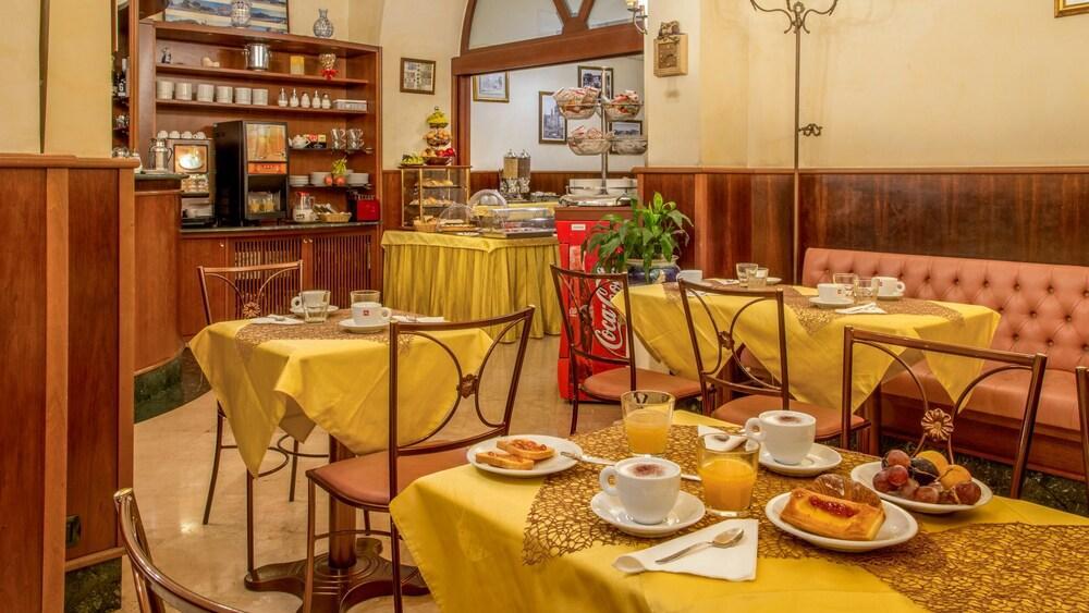 Hotel Assisi Рим Екстер'єр фото