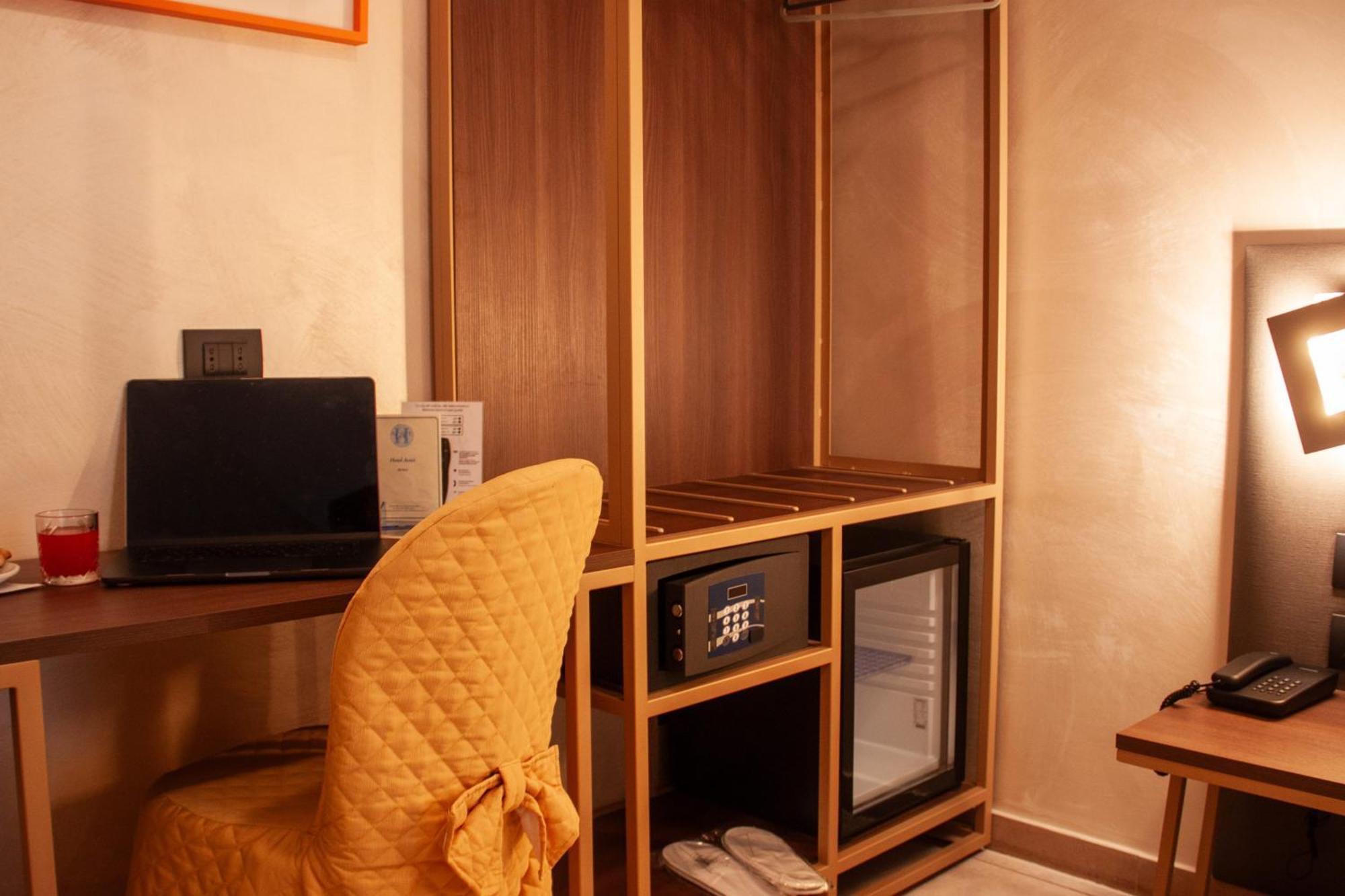 Hotel Assisi Рим Екстер'єр фото