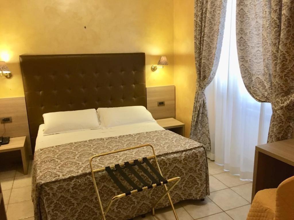 Hotel Assisi Рим Екстер'єр фото