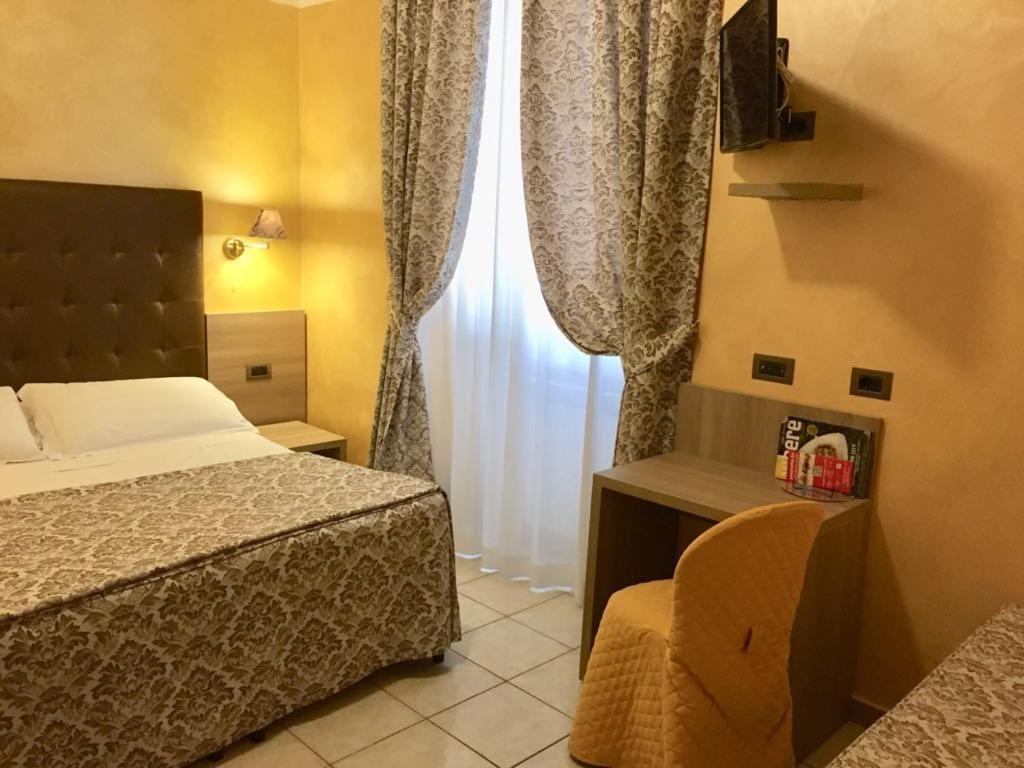 Hotel Assisi Рим Екстер'єр фото